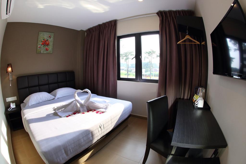 Gl Hotel Kluang Habitación foto