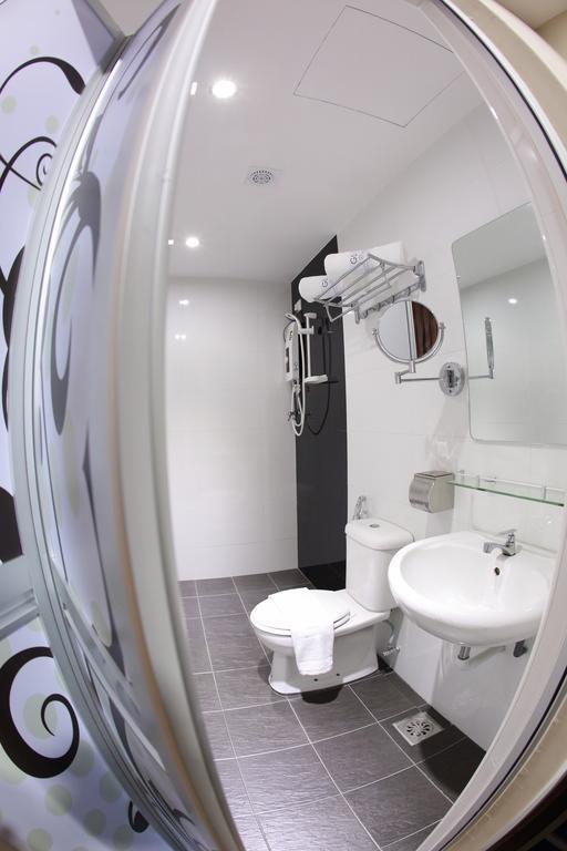 Gl Hotel Kluang Habitación foto